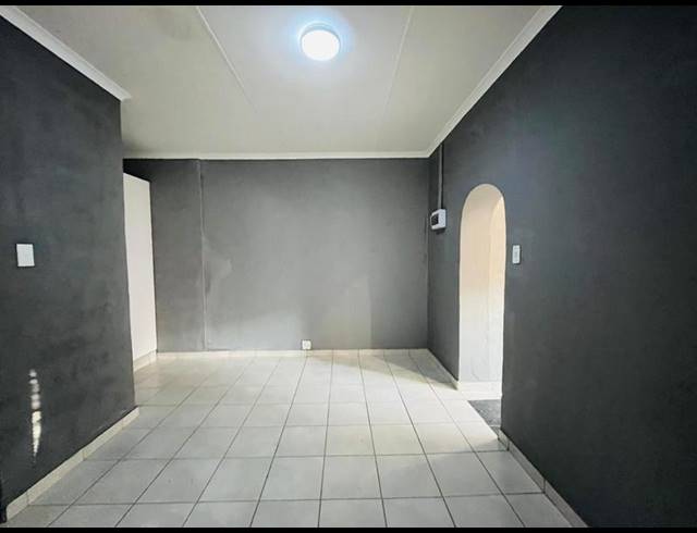 1 BEDROOM PROPERTY TO RENT IN PRIMROSE